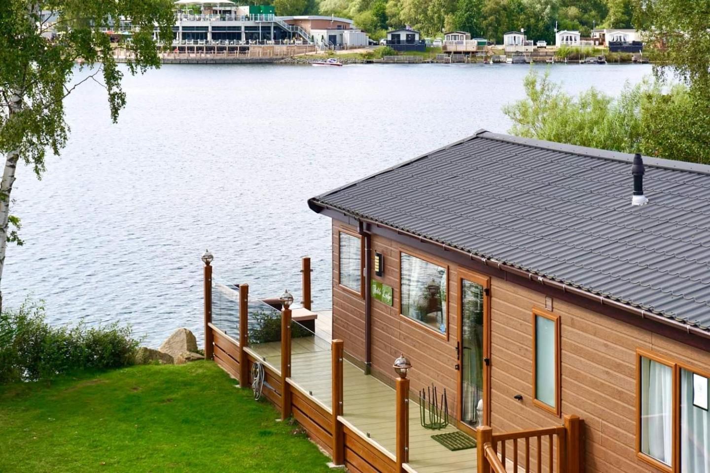 Fable Lodge Tattershall Lakes - Luxury Lakeside Lodge With Hot Tub Exteriör bild
