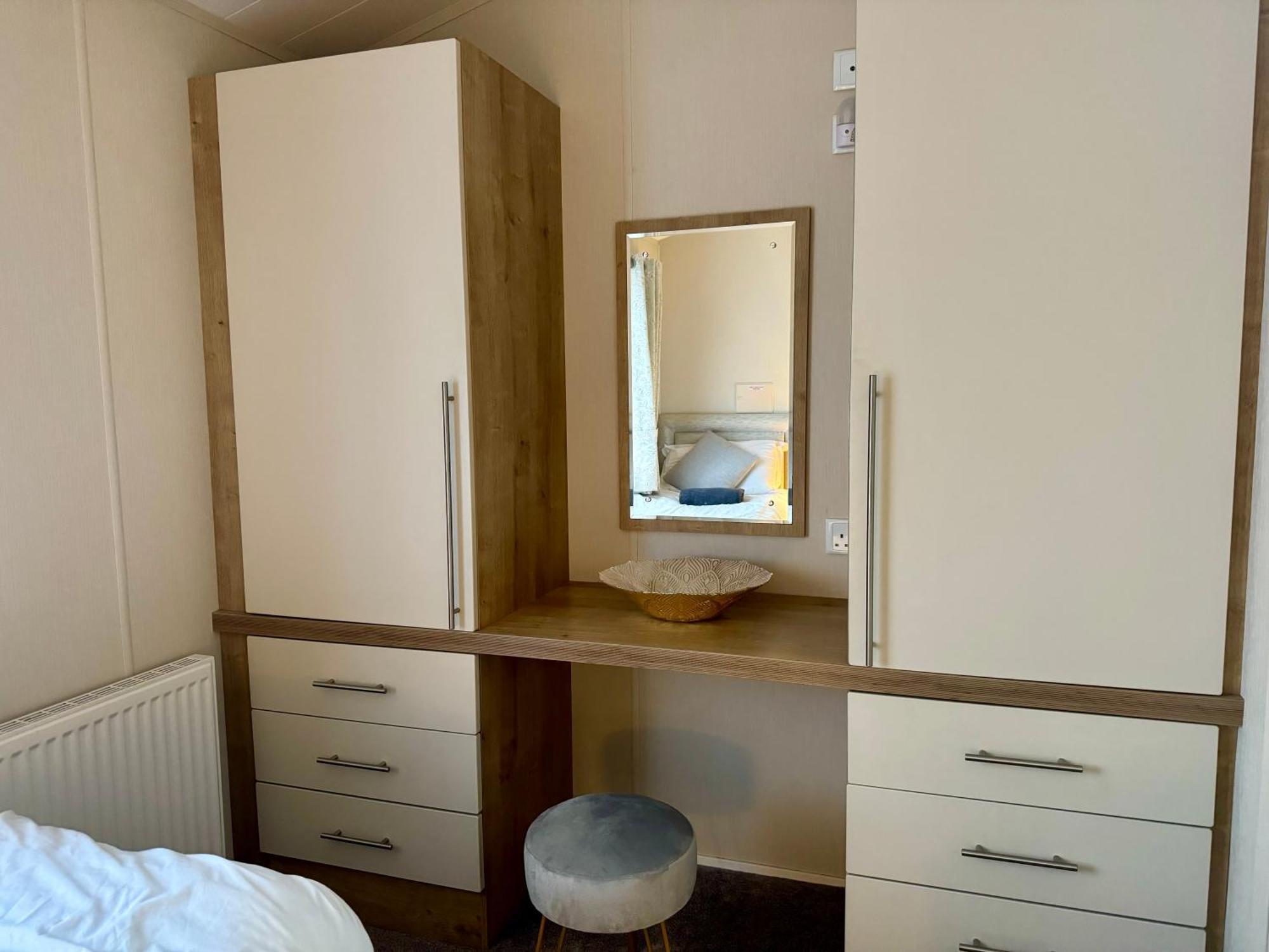 Fable Lodge Tattershall Lakes - Luxury Lakeside Lodge With Hot Tub Exteriör bild